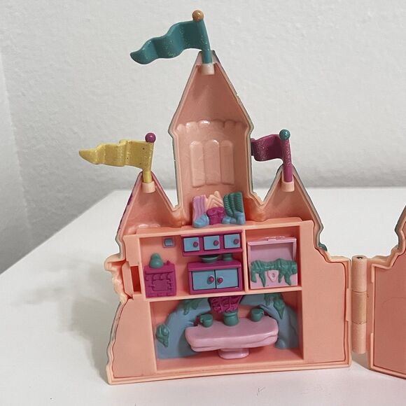 Vintage Trendmasters Starcastle Under The Sea Mermaid Playset Figures & Key 1994 - Picture 2 of 16